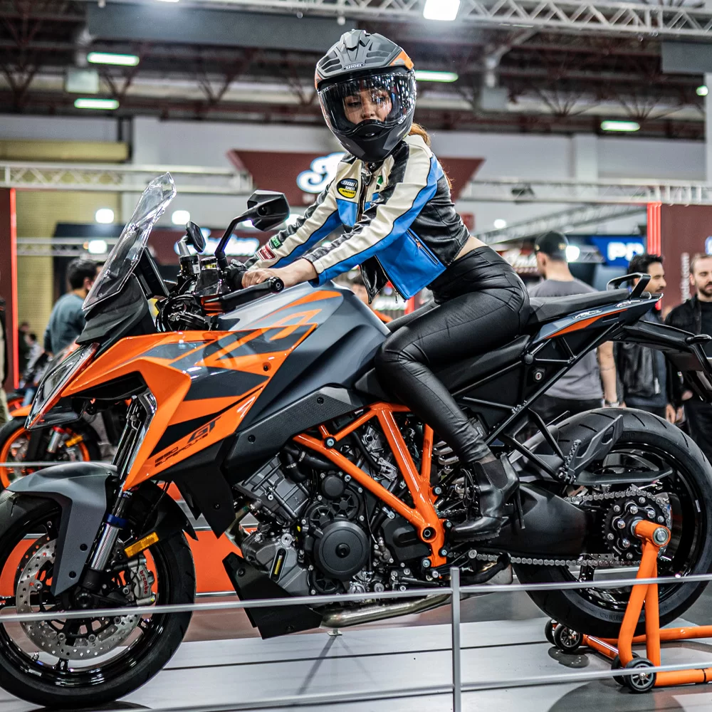 Motobike Istanbul The Complete Experience Of Motorbikes Bicycles Accessories And Equipment